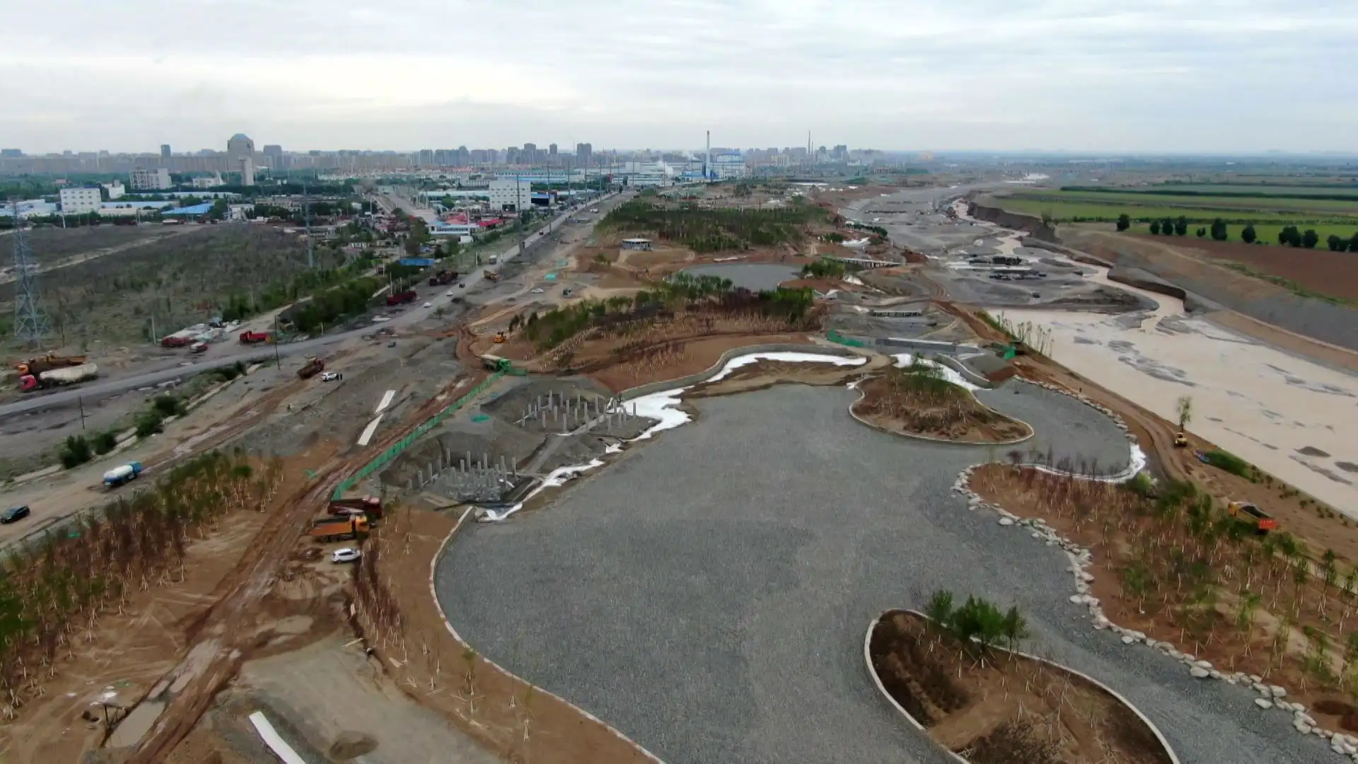 昌吉市頭屯河河道沿岸整治工程